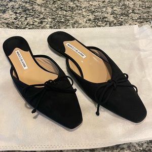 Manolo Blahnik Ballerimu Black Suede Mules